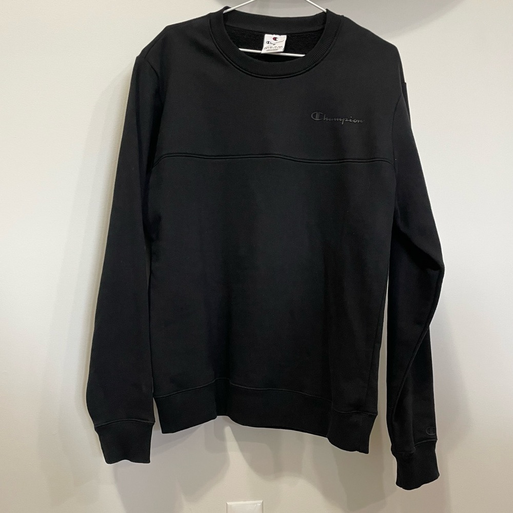Champion Crew Neck Sweater - Black - Size Medium
